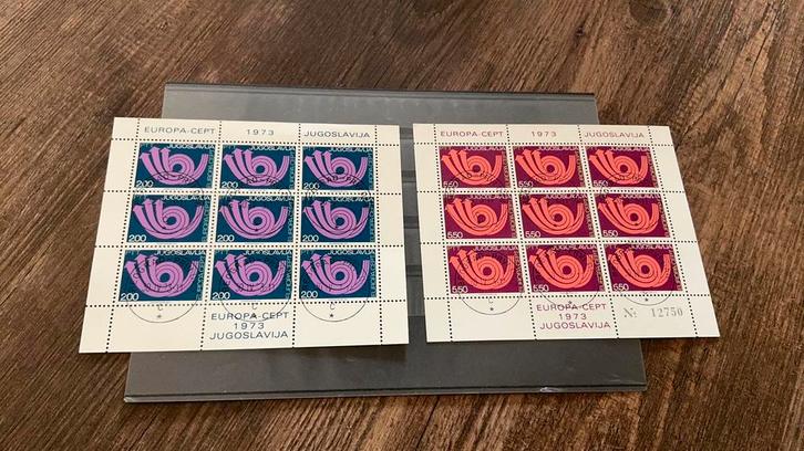 #23 2 gestempeld velletjes Joegoslavie, Postzegels en Munten, Postzegels | Europa | Overig, Joegoslavië, Ophalen of Verzenden