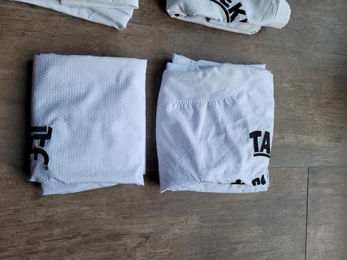 Dobox 'Matrix' gekleurde band maat 160, Sport en Fitness, Vechtsporten en Zelfverdediging, Zo goed als nieuw, Taekwondo, Vechtsportkleding