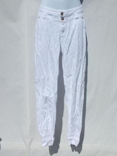 Stoere witte broek, elastiek onderaan pijp.Mt 38 reg. Esprit, Kleding | Dames, Broeken en Pantalons, Zo goed als nieuw, Maat 38/40 (M)