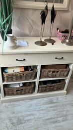 Kastje incl. Manden, Ophalen, Zo goed als nieuw