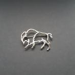 Zilveren broche/speld bizon, Ophalen of Verzenden, Zo goed als nieuw, Zilver, Zilver