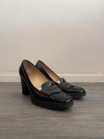 Tod’s zwarte lakleren pumps maat 41 beschikbaar voor biedingen