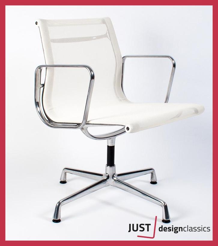 Vitra Eames ea 108 Wit Netweave Gepolijst (voorraad:10), Huis en Inrichting, Stoelen, Zo goed als nieuw