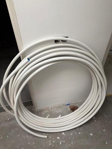 Uponor pipe 25x2.5mm beschikbaar voor biedingen