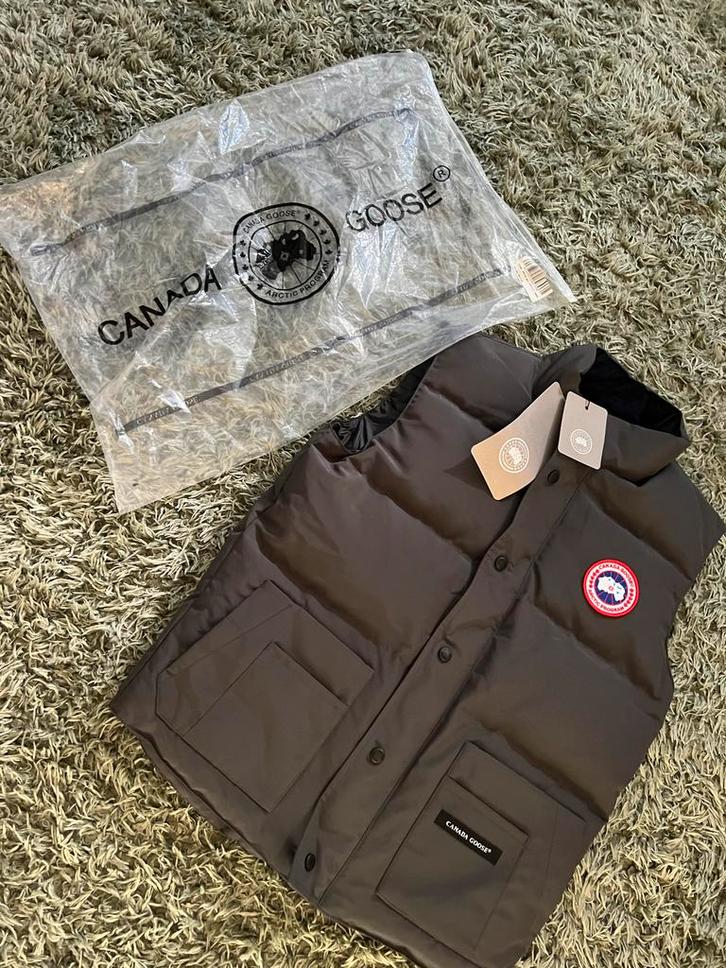 Canada Goose Bodywarmer Maat M, Kleding | Heren, Bodywarmers, Zo goed als nieuw, Maat 48/50 (M), Grijs, Ophalen of Verzenden