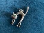 zilveren hangertje van een guitig katje met hoge rug, Ophalen of Verzenden, Zo goed als nieuw, Zilver, Dier