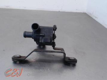 Extra waterpomp van een Volkswagen Crafter beschikbaar voor biedingen