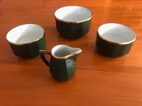 APILCO 2 potjes, diameter 8cm.  1 potje, diameter 10 cm en m, Huis en Inrichting, Keuken | Servies, Zo goed als nieuw, Kom(men)