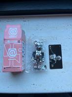 Bearbrick series 45 - Space Sheriff Gavan, Verzamelen, Ophalen of Verzenden, Nieuw