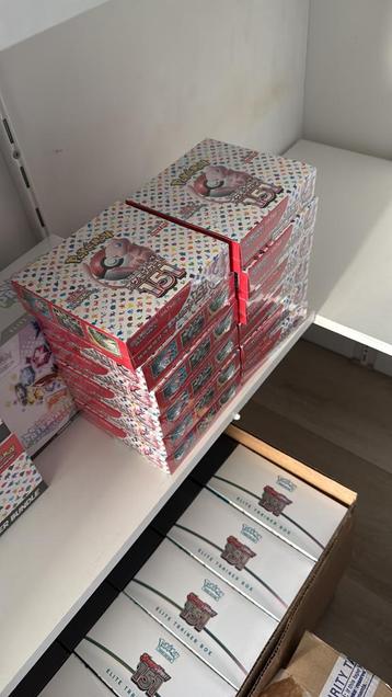 151 Japanse Boosterboxen beschikbaar voor biedingen