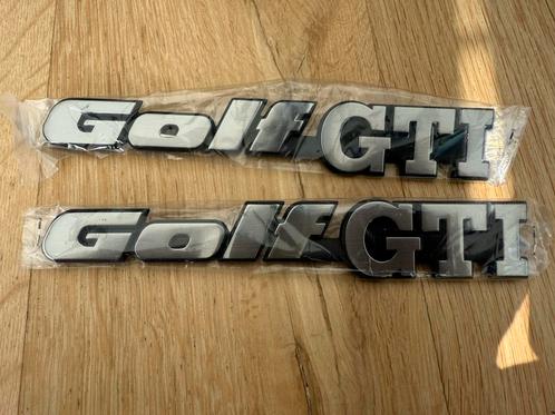 Golf 2 GTI logo - Achterzijde - NIEUW, Auto-onderdelen, Klein materiaal, Volkswagen, Nieuw, Ophalen of Verzenden
