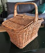 Leuke wilgentenen  picknickmand met 2 klep deksels., Ophalen of Verzenden, Zo goed als nieuw