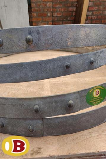 Regenton / wijnvat ringen beschikbaar voor biedingen