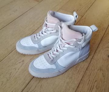 witte lederen dames basketbal sneakers Juul&Belle, mt 40 beschikbaar voor biedingen