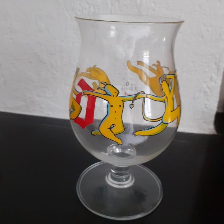 Duvel bierglas speciaal, Verzamelen, Glas en Borrelglaasjes, Zo goed als nieuw, Bierglas, Ophalen of Verzenden