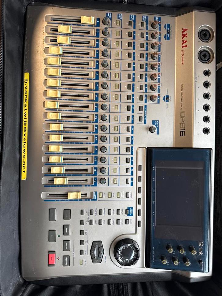 Akai DPS16 Digital Recording Studio, Muziek en Instrumenten, Mengpanelen, Gebruikt, 10 tot 20 kanalen, Microfooningang, Ophalen of Verzenden