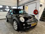 Mini 1.6 16V ONE Cabrio 2005 Zwart - 107.360 km, Auto's, Mini, Stof, Zwart, 4 cilinders, Cabriolet