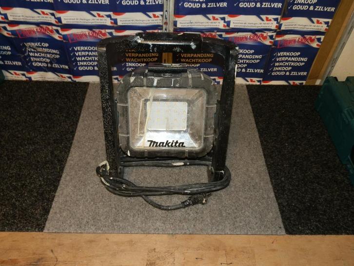 Makita DML805 ledlamp bouwlamp, Doe-het-zelf en Verbouw, Bouwverlichting, Gebruikt, Lamp, Minder dan 50 watt, Met statief, Ophalen of Verzenden