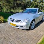 Mercedes-Benz SLK 1.8 Slk200 Kompr Roadster AUT 2004 Grijs, Auto's, Mercedes-Benz, Automaat, 65 €/maand, Achterwielaandrijving