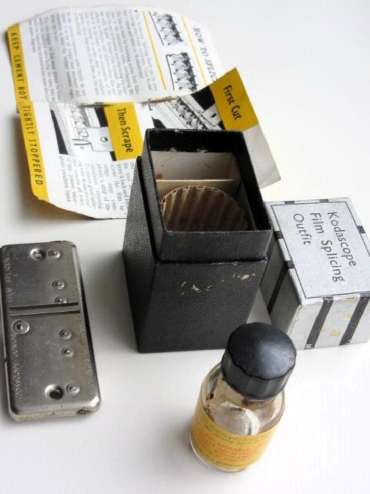 Oude Kodascope Film-splicing - film splicer Kodak, Verzamelen, Fotografica en Filmapparatuur, Projector, 1960 tot 1980, Verzenden