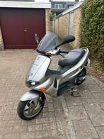Gilera runner 50cc DD Zilvergrijs, Fietsen en Brommers, Scooters | Piaggio, Tweetakt, Overige modellen, Maximaal 45 km/u, Ophalen of Verzenden