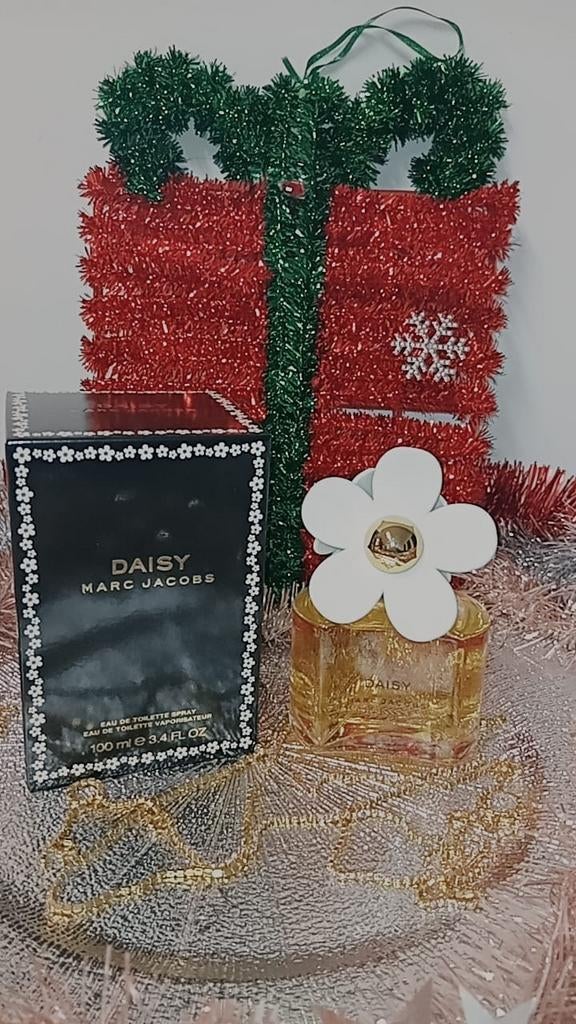 Parfum van Marc Jacobs Daisy, Sieraden, Tassen en Uiterlijk, Uiterlijk | Parfum, Ophalen of Verzenden, Nieuw