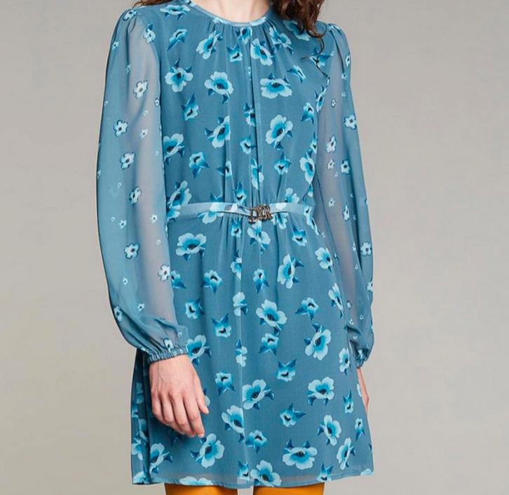 DENNY ROSE jurk blauw met transparante mouwen mt 38, Kleding | Dames, Jurken, Nieuw, Maat 38/40 (M), Blauw, Boven de knie, Verzenden