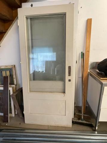 1 x Hardhouten buitendeuren 87,4 x 201,5 beschikbaar voor biedingen