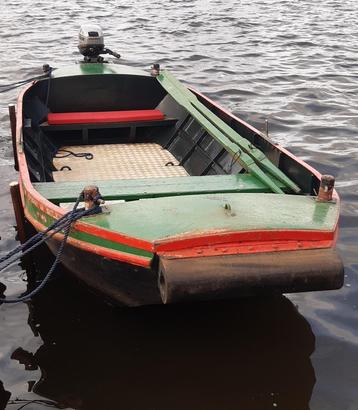 Grachtenbootje Stalen vlet met 8 PK leuk voor de Sail beschikbaar voor biedingen