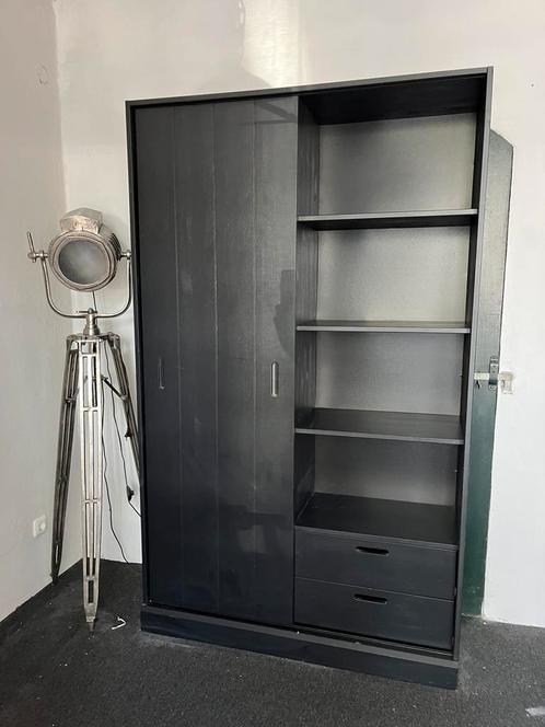 Woood schuifdeurkast Move (zwart), Huis en Inrichting, Kasten | Wandmeubels, Zo goed als nieuw, 200 cm of meer, 150 tot 200 cm