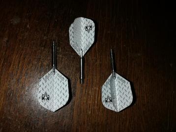 G6 + Titanium 30mm + flights. harrows maraton nieuw beschikbaar voor biedingen