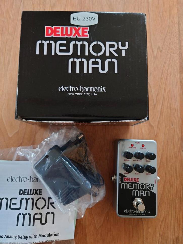 EHX Memory Man Nano Delay - Analoge Echo Chorus Vibrato, Muziek en Instrumenten, Effecten, Zo goed als nieuw, Delay of Echo, Ophalen of Verzenden