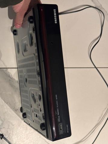 Samsung SMT-C7140B Ziggo Decoder 500GB HDD beschikbaar voor biedingen