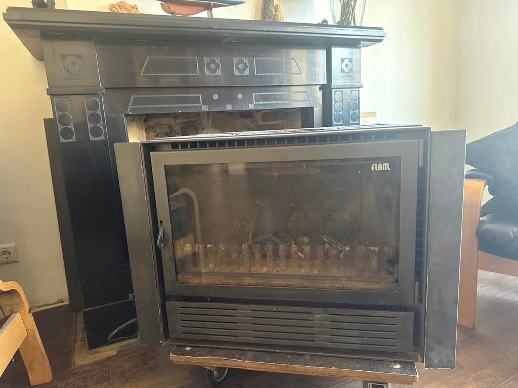 Flam MT 68 Houtkachel. Gebruikt maar goede conditie, Huis en Inrichting, Ophalen, Gebruikt, Inzethaard, Houthaard