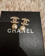 Chanel oorbellen, Sieraden, Tassen en Uiterlijk, Oorbellen, Ophalen of Verzenden, Nieuw, Overige materialen