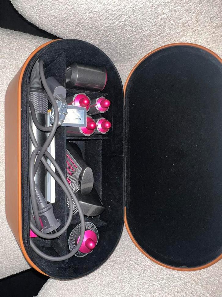 Dyson Airwrap complete set - Hele goede staat, Sieraden, Tassen en Uiterlijk, Uiterlijk | Haarverzorging, Zo goed als nieuw, Föhn of Haardroger