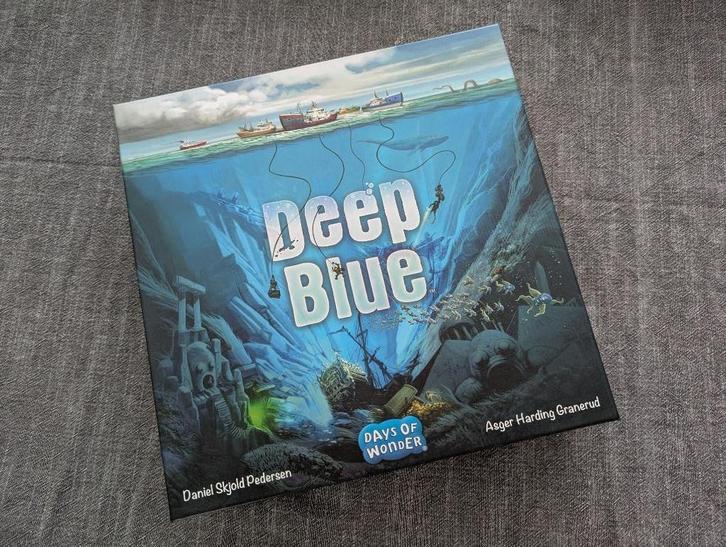 Deep Blue, Hobby en Vrije tijd, Gezelschapsspellen | Bordspellen, Zo goed als nieuw, Een of twee spelers, Drie of vier spelers