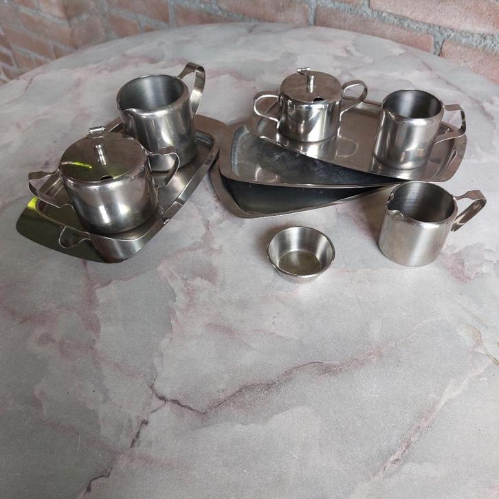 RVS  suikerpotten, melkkannetjes, schalen, Huis en Inrichting, Keuken | Servies, Zo goed als nieuw, Overige typen, Overige stijlen