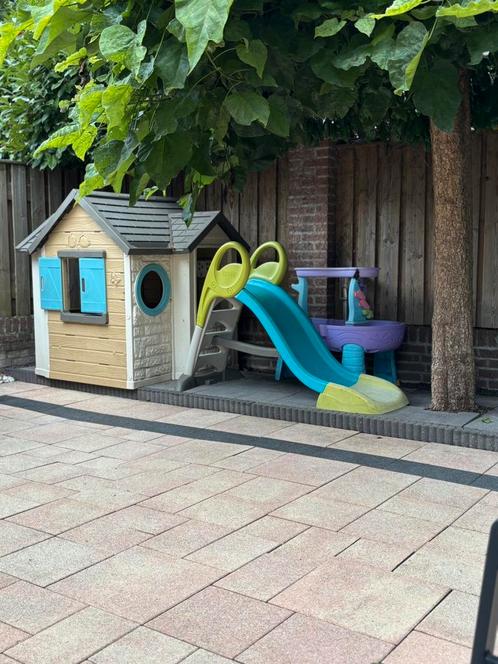 Smoby speelhuis, glijbaan en watertafel, Kinderen en Baby's, Speelgoed | Buiten | Speeltoestellen, Gebruikt, Glijbaan, Overige typen