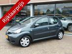 Toyota Aygo 1.0-12V Comfort Navigator (bj 2011, automaat), Gebruikt, 4 stoelen, 68 pk, Origineel Nederlands