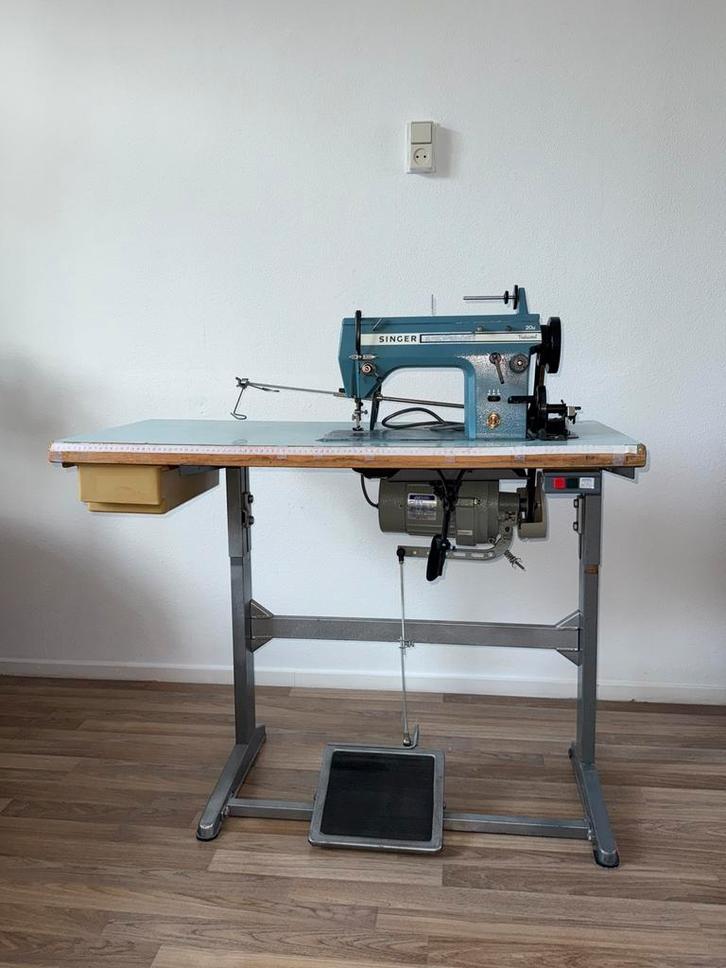 Vintage Singer Naaimachine - Tijdloos en Elegant, Hobby en Vrije tijd, Naaimachines en Toebehoren, Gebruikt, Naaimachine, Singer