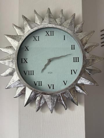 Wandklok ZON beschikbaar voor biedingen