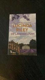 Lucinda Riley - De lavendeltuin, Lucinda Riley, Ophalen of Verzenden, Zo goed als nieuw, Nederland