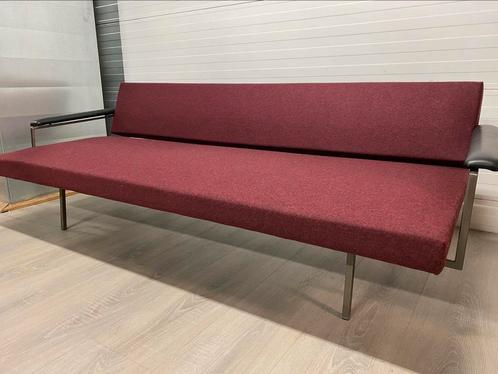 Vintage Rob Parry slaapbank, kvadrat, Bordeaux tint, ‘60, Huis en Inrichting, Banken | Sofa's en Chaises Longues, Zo goed als nieuw