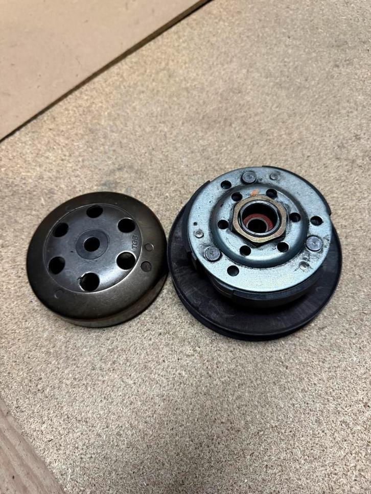 Piaggio/ gilera 50/70 koppeling compleet, Motoren, Tuning en Styling, Ophalen of Verzenden