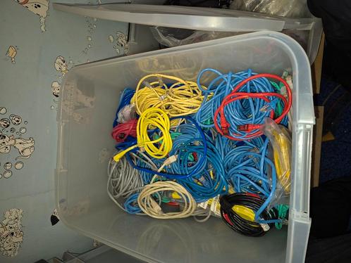 Partij Netwerk kabels diverse lengtes, Computers en Software, Pc- en Netwerkkabels, Zo goed als nieuw, Ophalen of Verzenden