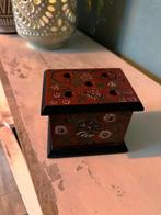 Sierlijk handbeschilderd houten doosje, Antiek en Kunst, Antiek | Woonaccessoires, Ophalen of Verzenden