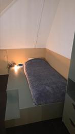 VT wonen stage bed + stage garderobe kast, Ophalen, Gebruikt, Rond, Minder dan 100 cm