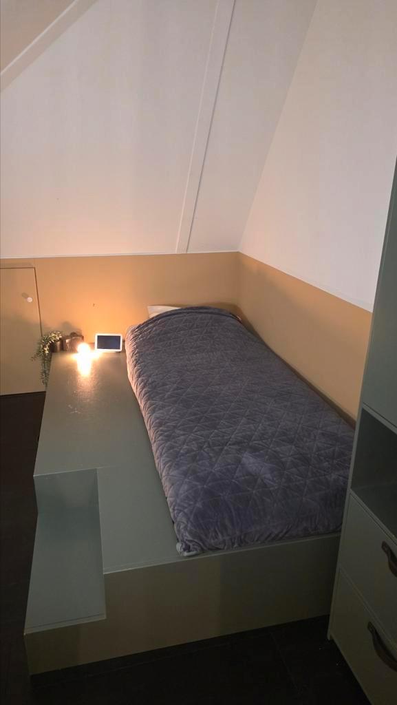 VT wonen stage bed + stage garderobe kast, Huis en Inrichting, Woonaccessoires | Spiegels, Gebruikt, Minder dan 100 cm, Rond, Ophalen