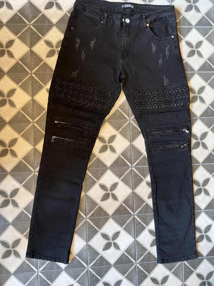 Logo Jeans  zwart van Rammstein Maat  W36/L34, Verzamelen, Muziek, Artiesten en Beroemdheden, Nieuw, Kleding, Ophalen of Verzenden